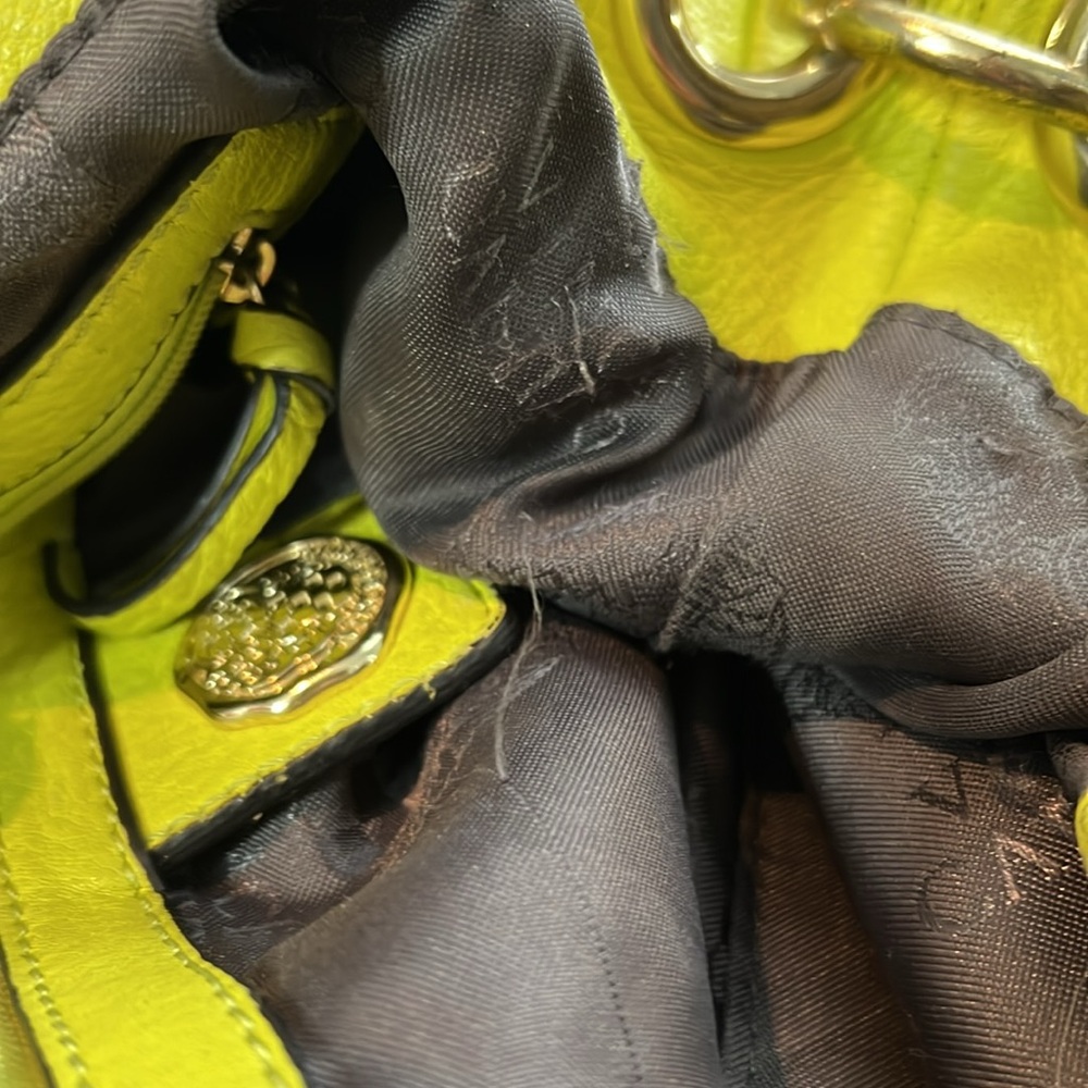Vince Camuto Sonata Limeade leather bag - Picture 11 of 12